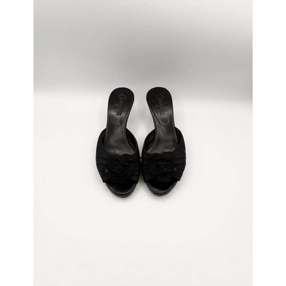 CHANEL 2004 black